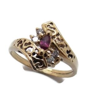 10k Yellow Gold Ruby And Diamond Ladies Ring!